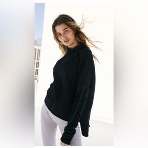 Black Believe Layer Top turtleneck